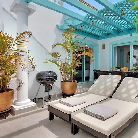 Orange Light With Private Pool 别墅