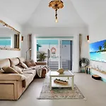 Orange Light With Private Pool 빌라 코라레호