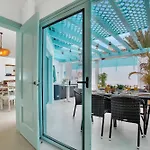 Orange Light With Private Pool Corralejo