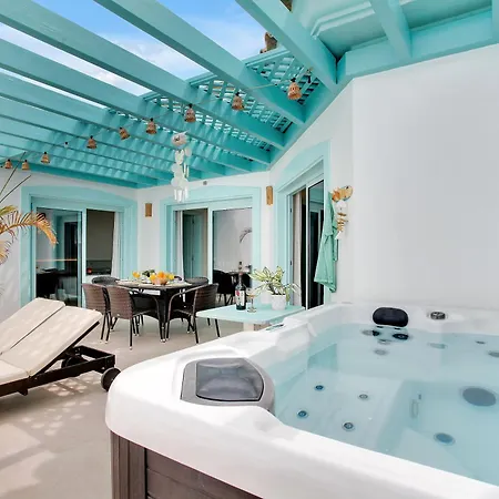 Orange Light With Private Pool Villa Corralejo