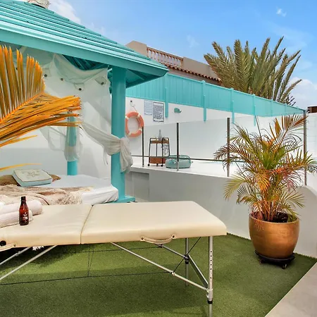 Orange Light With Private Pool Villa